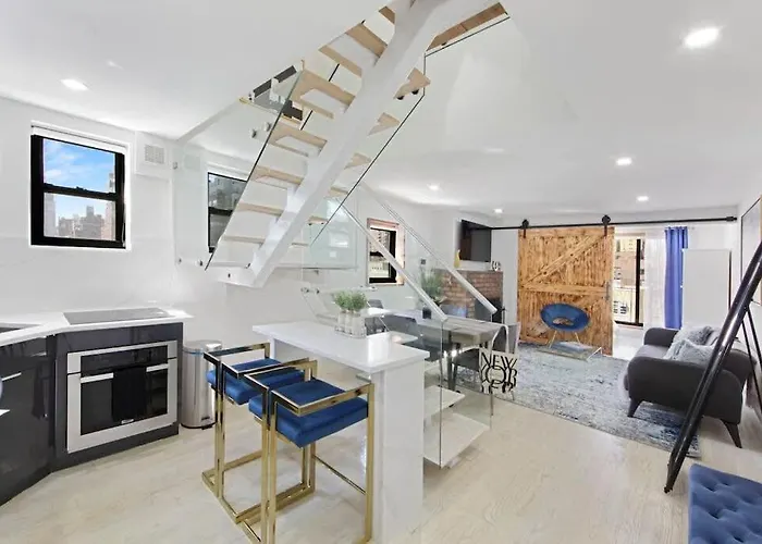 75-5C 3Br Brand New Luxury Duplex W&D Elevator